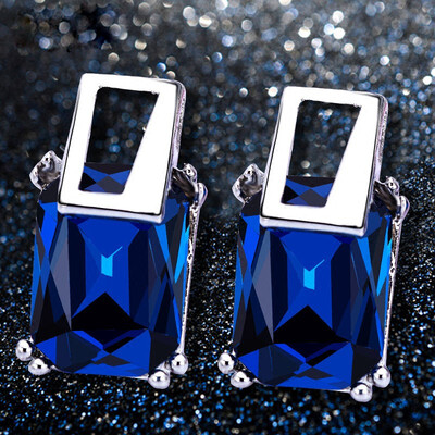 

Wild temperament 925 silver diamond crystal earrings