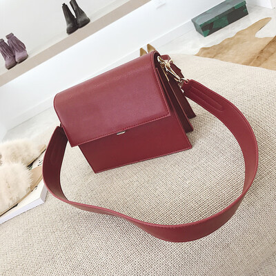 

Qiao Bani 2019 new European&American style fashion street shooting simple solid color shoulder bag diagonal cross tide female bag cross-border special