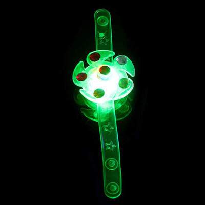 

Spinning Top Bracelet Toy Glow LED Wristband Party Spinning Top Toy For Kid Wearing A Luminous Ring To Rotate The Night Light