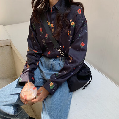 

Vintage Cartoon Print Women Blouse Autumn New Simple Lapel Shirt Loose Single-breasted Long Sleeve Blouse Fashion Blouse