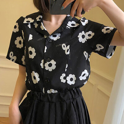 

Fashion Women Shirt Print Flowers Korean Style Black Streetwear Harajuku T Shirt Women Clothes 2019 New Tops