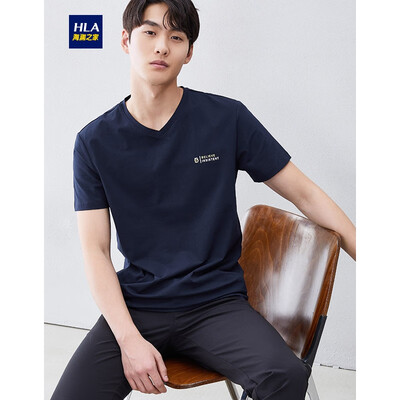 

HLA Haishu House Short Sleeve T-Shirt Male 2019 Summer New Plain Plain V-neck Personality Letter Comfortable Short tHNTBJ2R002A Navy 0218096A52