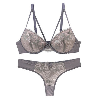 

2018 Fashion Lace Sexy Luxury Underwear Lingerie Brand Women Strappy Bra Set Thong Hollow Transparent Comfy Underwear
