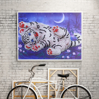 

Cat Pattern Animal 5D Diamond Painting DIY Partial Drill Cross Stitch Kits Crystal Rhinestone Picture Arts Embroidery