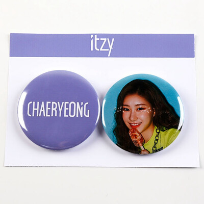 

redCherry ITZY Stray Kids Seventeen Red Velvet Monstax Infinite IKON Brooches