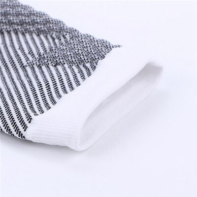 

1Pair Foot Anti Fatigue Compression Plantar Fasciitis Heel Pain Sleeve Socks