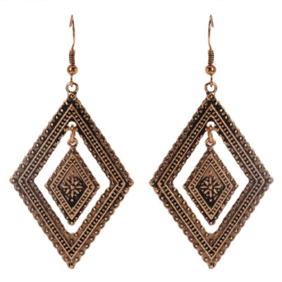 

2020 Vintage Engraved Quadrilateral EarringsJewelry