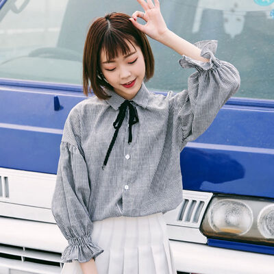 

Autumn Winter blusas mujer de moda Petal Sleeve Shirt New Slimming Thickening Keep Warm Lace Up Shirts Ribbons Bow Blouses