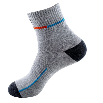 

Men Soccer Socks Breathable Road Bicycle Socks Outdoor Sport Racing Cycling Socks Basketball Climbing Hiking Socks