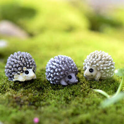 

10pcs Random Color Resin Miniature Decoration Hedgehog Micro Landscape Cute Animal Ornaments