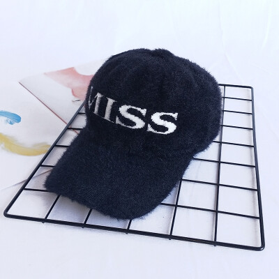 

Plush alphabet cap female winter leisure baseball cap Korean Chao youth duck tongue cap lady autumn&winter warm Korean version
