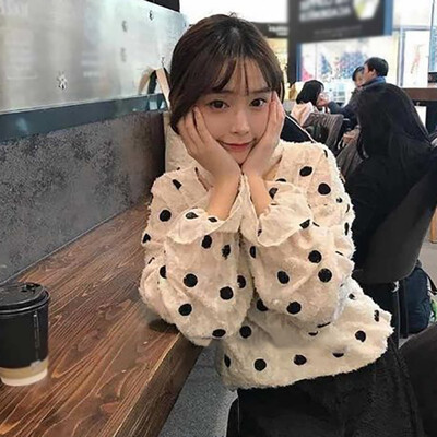 

2019 Fashion Cool Print Female T-shirt V Neck Sexy Womens Shirt Fashion Strap V-neck Splicing Polka Dot Casual Ribbon