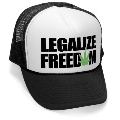 

megashirtz - Legalize Freedom - Vintage Style Trucker Hat Retro Mesh Cap