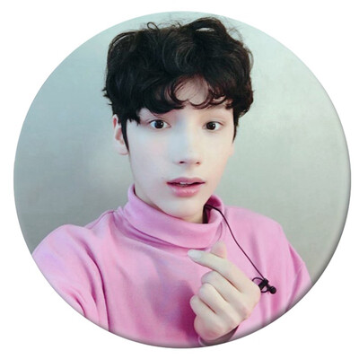 

Collection&Decorative Gifts for Fans Round Badge Tinplate Badge Korean New Idol Team of TXT Brooch