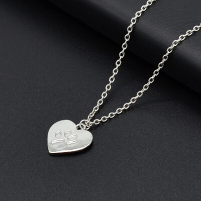 

2019 Creative Love Heart Paw Dog Pendant Necklace Jewelry Lovers Gift Women Jewelry