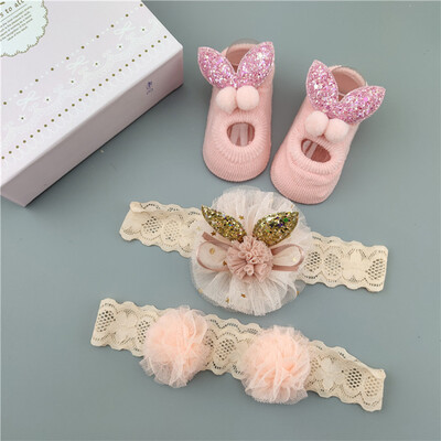

Newborn Baby Girls Headband Bow Flowers Cloth Hair Bands Hair Accessories Socks Gift Boxes Three-piece Suits Newborn Girts