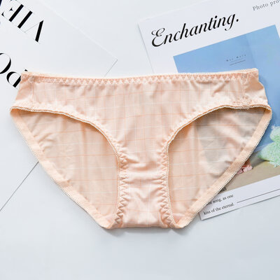 

2019 New Women Panties Fashion Sweet Ladies Thin Seamless Plaid Mid-Waist Underwear Comfortable Breathable Plaid Printed Briefs