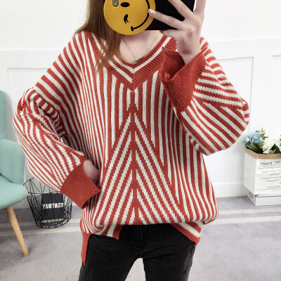 

Lang Yue Women's 2017 autumn and winter new short paragraph pullovers sweater women's retro fashion loose V-neck vertical stripes sweater shirt LWYC179815 red