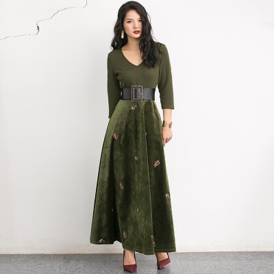 

Weiya Ji autumn&winter skirts V-neck seven-point sleeve retro dress