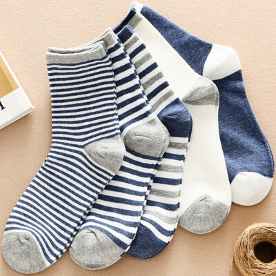 

Yu Zhaolin 5 pairs of socks men&39s sports socks fashion stripes casual sports socks in the tube socks striped sports socks 5 double code