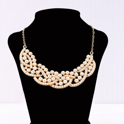 

New Hot Design Fashion Pearl Hollowed Golden Choker Bib Collar Necklace Pendant