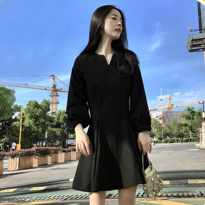 

Long Yue womens new Korean version of the V-neck small black skirt puff sleeves Slim dress temperament A word skirt LWQZ181302 black