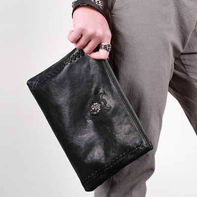 

Paibao pabojoe mens handbag mens vegetable head suede leather clutch bag metal lion head embroidery totem fashion envelope bag casual mens hand clutch bag PBJ1888 black