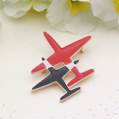 

New Brand Sale 2 Planes Brooch Broches Enamel Gold Color Pins High Quality Crystal Overwatch Leisure Brooches Lapel Pin Jewelry