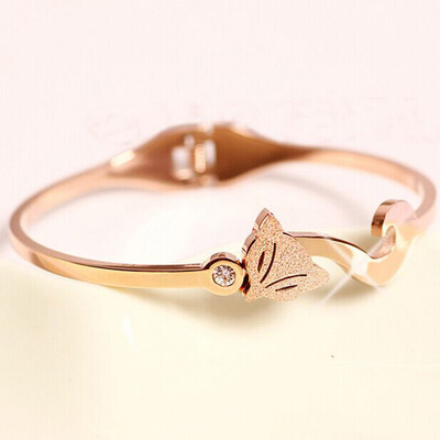 

Factory Outlet Korean Fashion Fire Fox Bangle Bracelet Scrub Bracelet Tricolor Optional Titanium Steel Jewelry