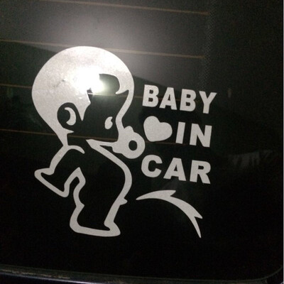 

12 * 12CM BABY IN CAR Смазливая забава Любящая личность ребенка Автомобильные наклейки Мальчики Baby на борту Автомобильные стикеры автомобилей