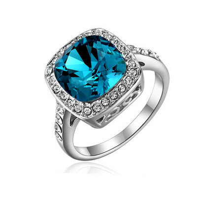 

Yoursfs® 18K Gold Plated Used Swarovski Crystal 15CT Emulational-Diamond Engagement Ring