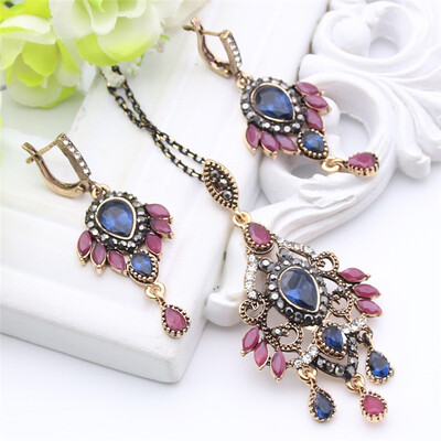 

Vintage Women Turkish Leaf Jewelry Sets Antique Gold Hollow Flower Rhinestone Princess Hook Earrings Drop Necklace Ethnic Bijoux