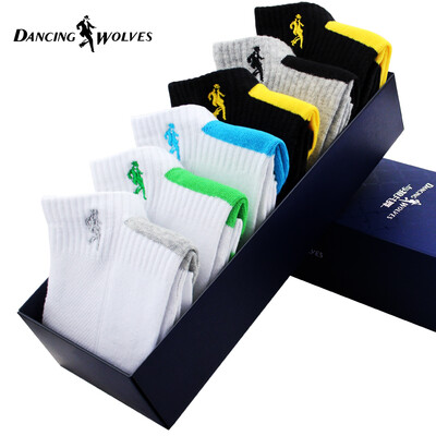 

Dancing with wolves socks mens boat socks socks business casual fashion cotton socks mixed colors 6 pairs of gift boxes