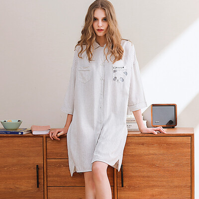 

Autumn deer autumn pajamas ladies cotton striped seven-point sleeve shirt collar short paragraph nightdress cartoon Korean home service QHDI203 gray