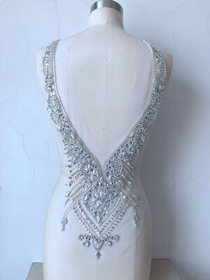 

ручная серебристая шитье на Rhinestones applique на сетчатых хрустальных патчах отделка 59 * 30 см для аксессуара для одежды
