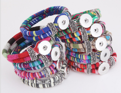 

10pcs piece Bohemian Multicolor Cotton Cord Bracelet Tibet Silver Ethnic Bag with Flower Buckle Bracelet Accessories Pulseras Mu