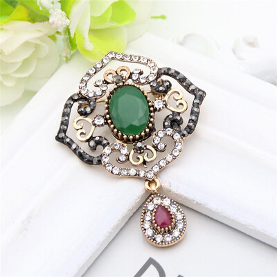 

Vintage Women Drop Pendant Brooch Turkish Antique Gold Plating Hollow Out Floral Design Ladies Brooches Broches Jewelry Indian
