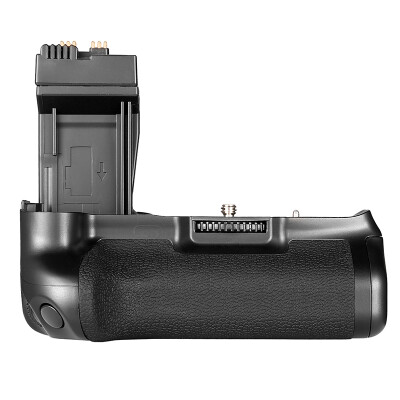 

EACHSHOT MK-550D/BG-E8/BP-550D Battery Grip for Canon 550D/Rebel T2i/Kiss X4 600D/Rebel T3i/Kiss X5 650D/Rebel T4i/Kiss X6i