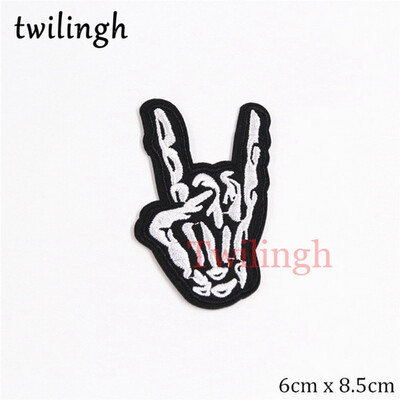

1 Pcs Cartoon Patches Iron On Embroidered Patch Cactus Applique Sew Fabric Repair Clothes Patch Stickers Garment DIY Accessories