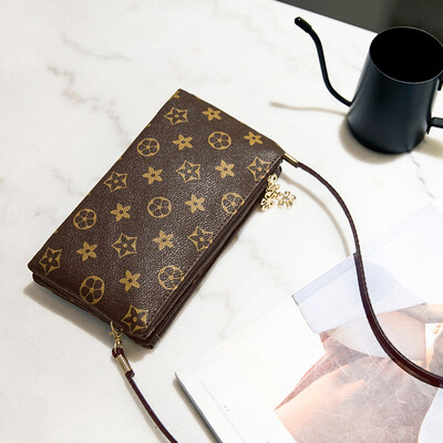 

2018 spring&summer new Korean version of the wild shoulder bag mobile phone small bag fashion presbyopic clutch