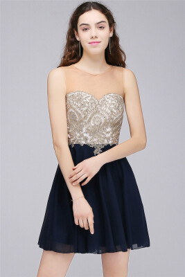 

Sheath Jewel Chiffon Short Homecoming Party Dresses With Applique