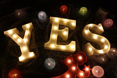 

26 Letters Warm White LED Night Light Marquee Sign Alphabet Lamp For Birthday Wedding Party Bedroom Wall Hanging Decor
