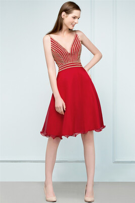 

A-Line V-Neck Spaghetti Short Beading Tulle Homecoming Dresses