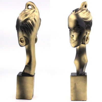 

Ceramic Crafts Character Modeling African Women Circular Engravure