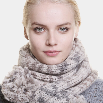 

Womans Scarf