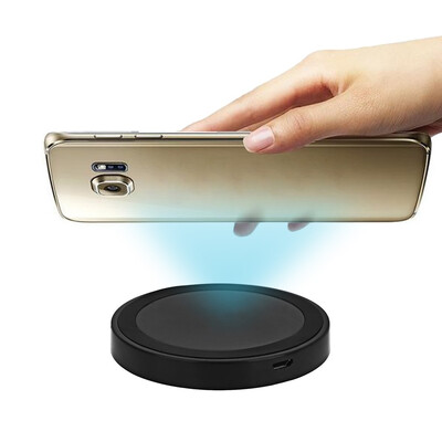 

Q5 Wireless Charger Pad Qi Enabled Devices Simple design&compatible with any mobile phones with QI standard