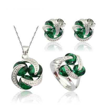 

Fashion Green Stone Silver Plated Ring for Women Necklace Pendant Choker Earrings Ring Free Jewelry Box