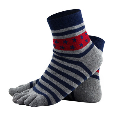 

Seven wolves socks socks socks combed cotton wings socks socks socks 5 pairs of mixed color are mixed code 91095