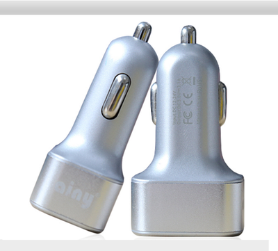 

Автомобильное зарядное устройство Ainy EB-025Q с 3-мя USB (3.1A) серебристое