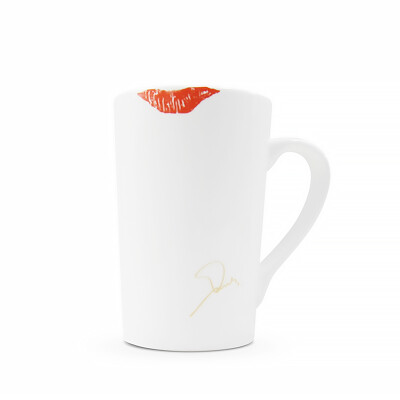 

LG Bamboo Salt Dunlun Lip Printed Mug Gifts are not recommended separately